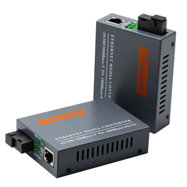 1 par de convertidores de medios de fibra óptica Netlink, 10/100/1000 Mbps, monomodo, puerto SC (alcance de 3/25 km), PoE,